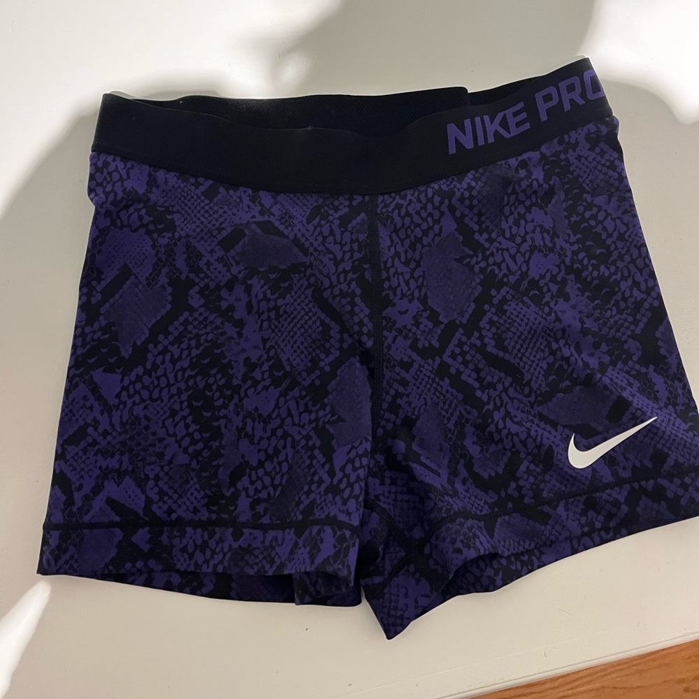 Nike Pro